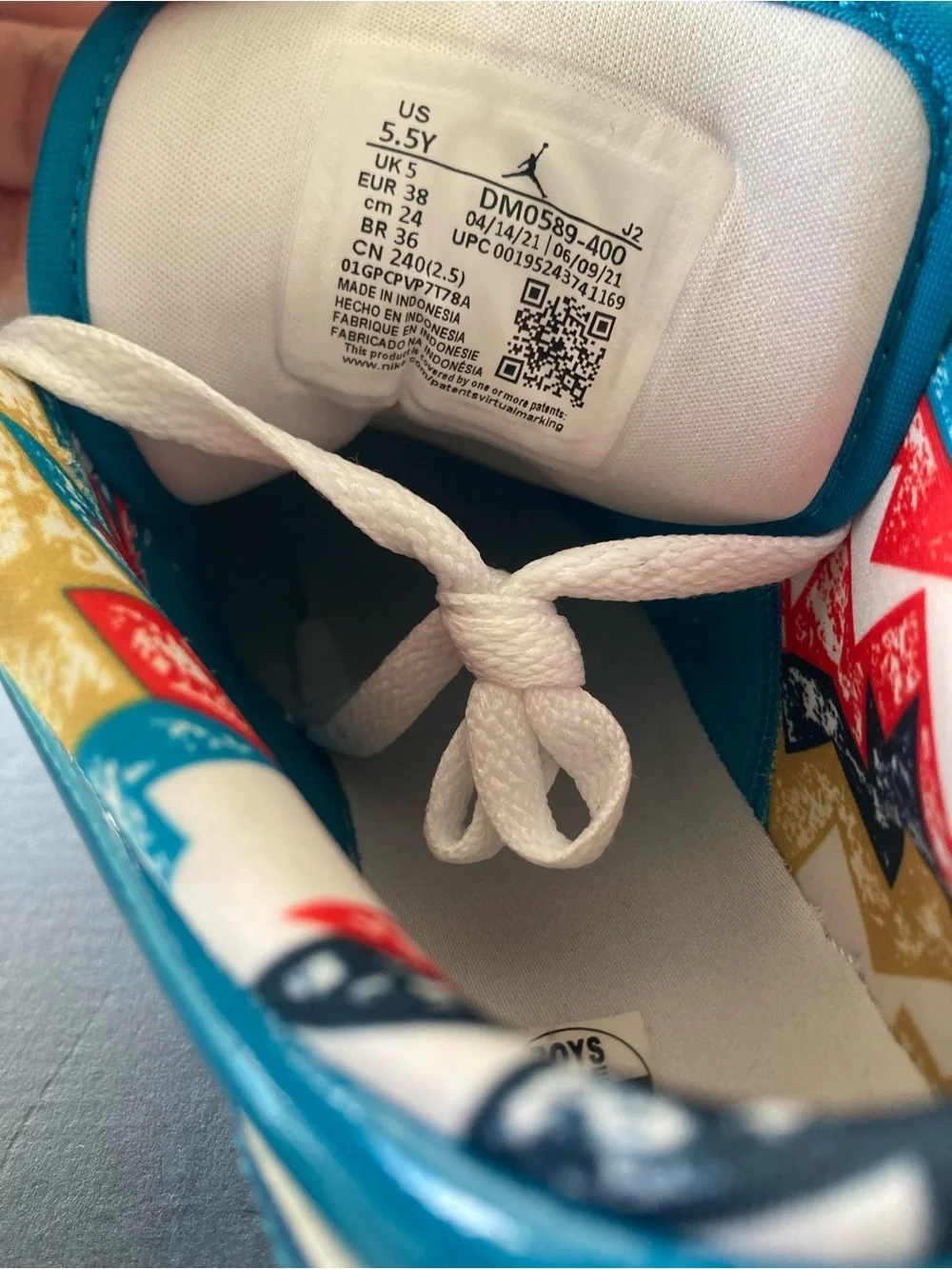 Jordan Kids Low Top Sneakers - White & Teal Patent